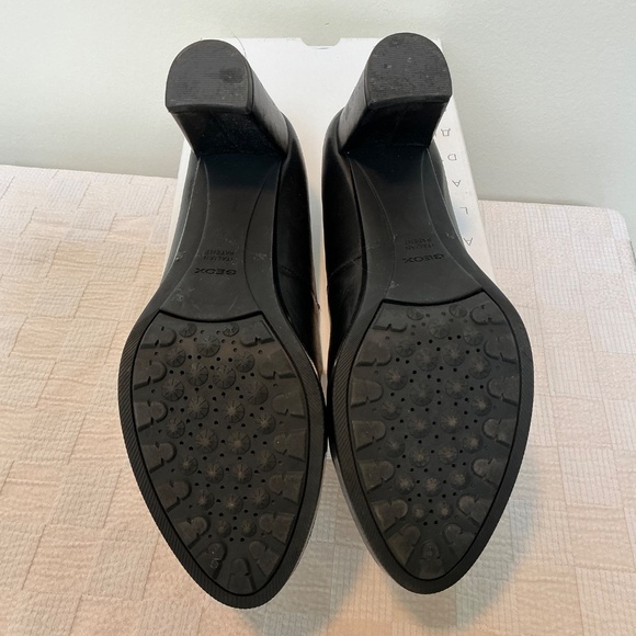 GEOX Walk Pleasure Black Block Heel Pumps, Size 8 - Picture 6 of 7